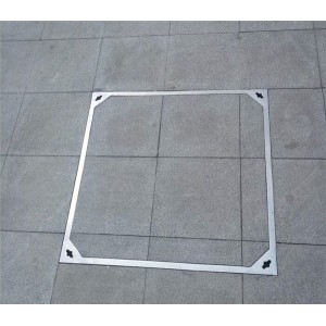 安装完隐形井盖效果图