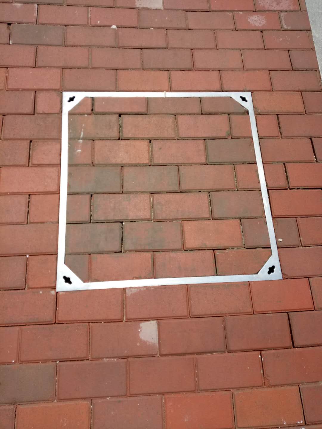 隐形井盖 安装效果图