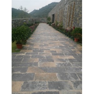 自然面300×600地铺石