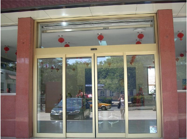 有框平滑门厂家