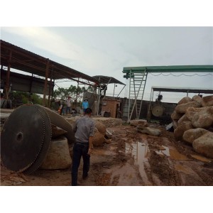 火山岩黑洞石厂家