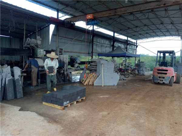 火山岩蜂窝石供应商