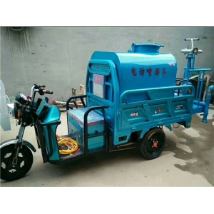 电动洒水车
