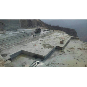 自有矿山：沙漠绿洲