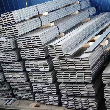 楼梯玻璃预埋槽