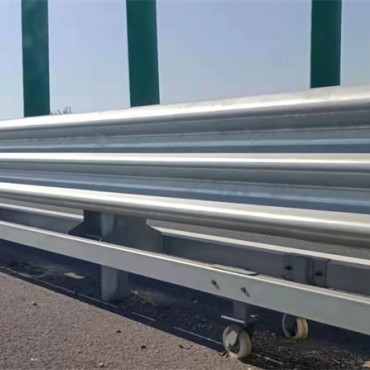 SB级组合式波形板活动护栏