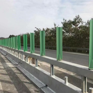 中央开口处SBM活动护栏