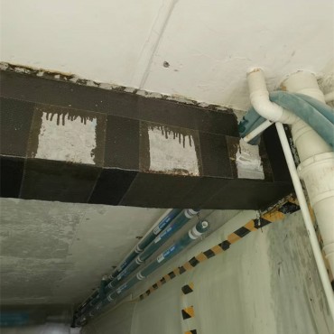 安装空调破坏结构修复加固
