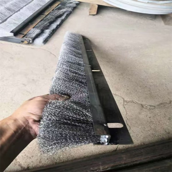 环冷机台车柔性密封刷装置